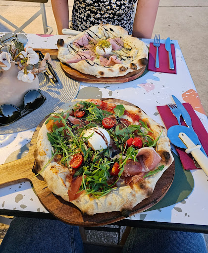 Restoran ROKO Food and Bar - Slika 1